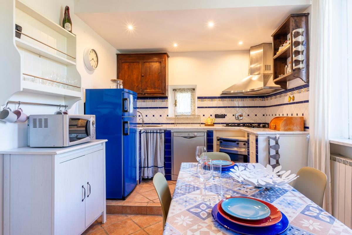 Casa Ginevra - 3 Minutes Walk from the Sea - Housity