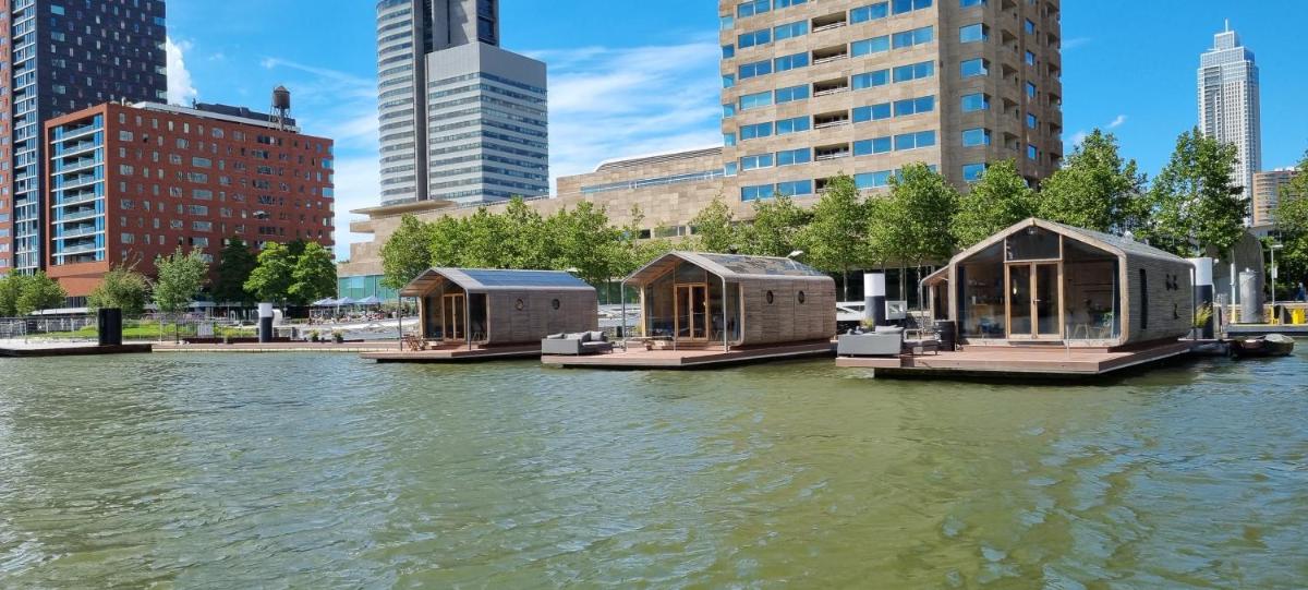 Wikkelboats at Floating Rotterdam Rijnhaven - Housity