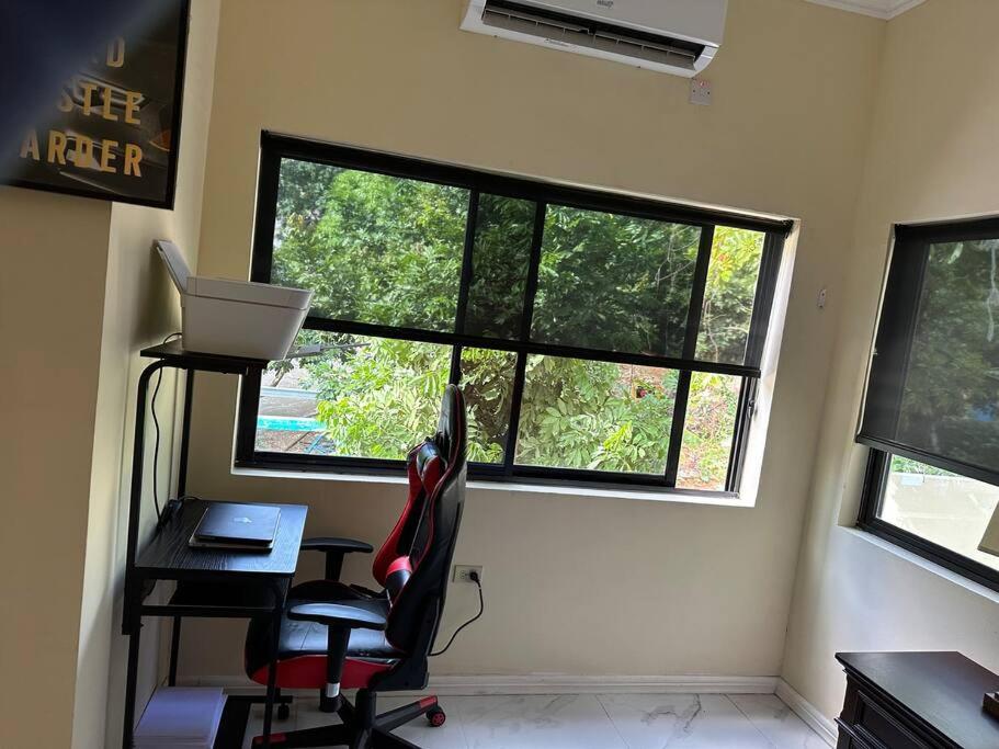 Luxury Penthouse Suit Red Hills - Housity