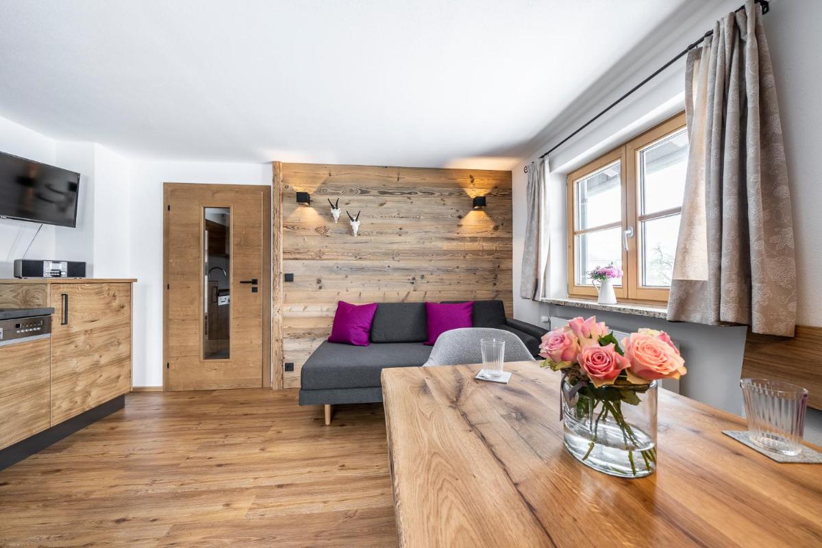 Ferienwohnungen Haus Heiss - Housity