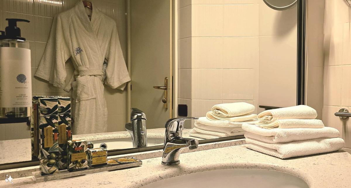 Parc Hotel - Housity