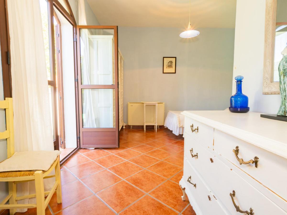 Cubos La Cimada Room 3 Bed Breakfast - Housity