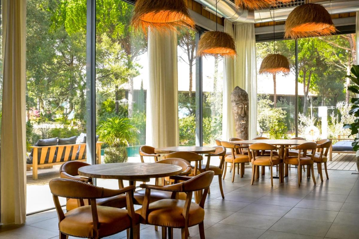 Um restaurante ou outro lugar para comer em Sublime Comporta Country Retreat & SPA