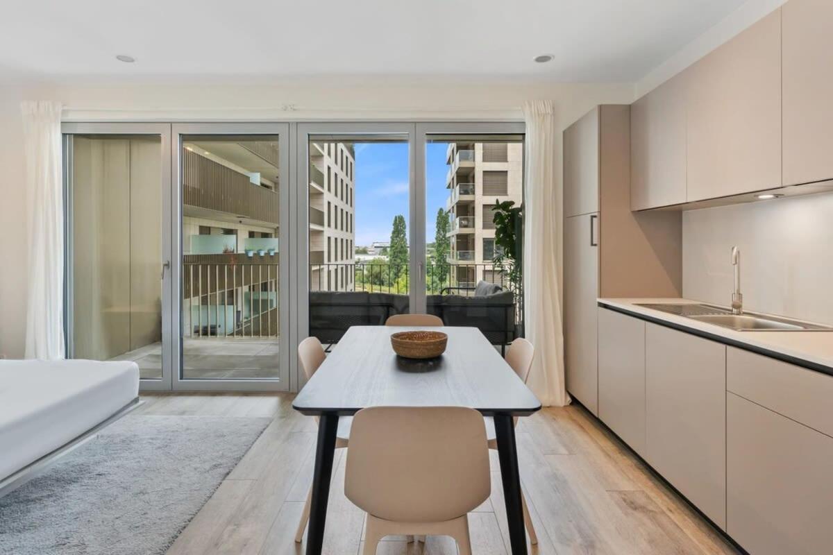 Modern Studio with Balcony in Luxembourg - Housity