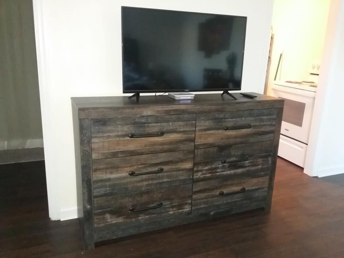Music Studio Getaway, Close to Entertainment! - Housity
