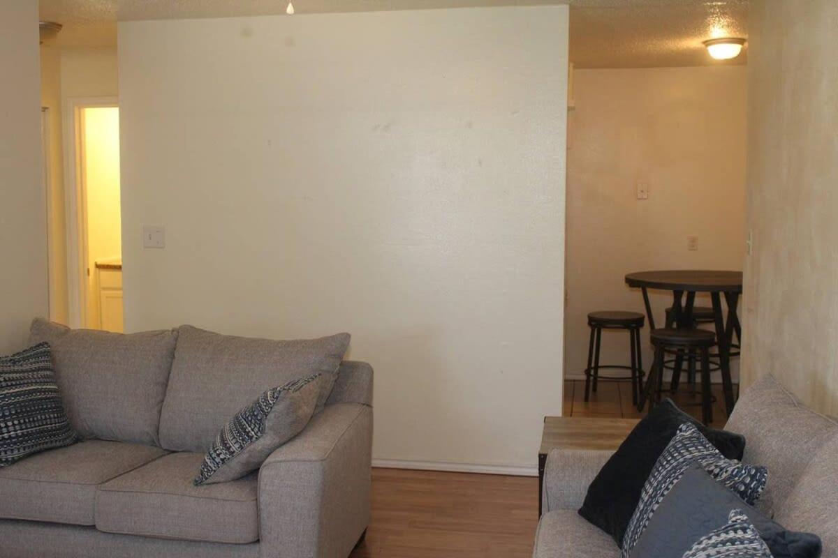 1 bedroom apartment within sight of Fort. Sill - Housity