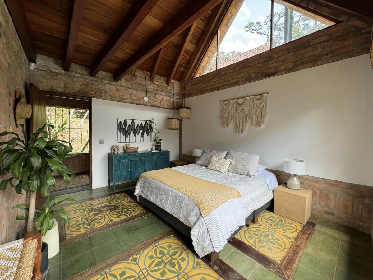 Casa Kolibri - Housity