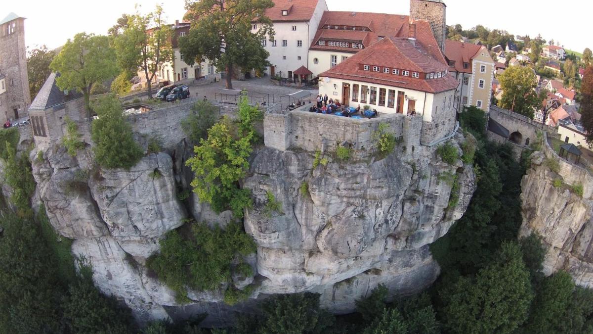 Burg Hohnstein - Housity