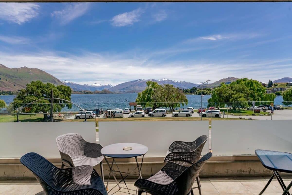 Pembroke - Luxury 1 Bedroom Apartment - Housity