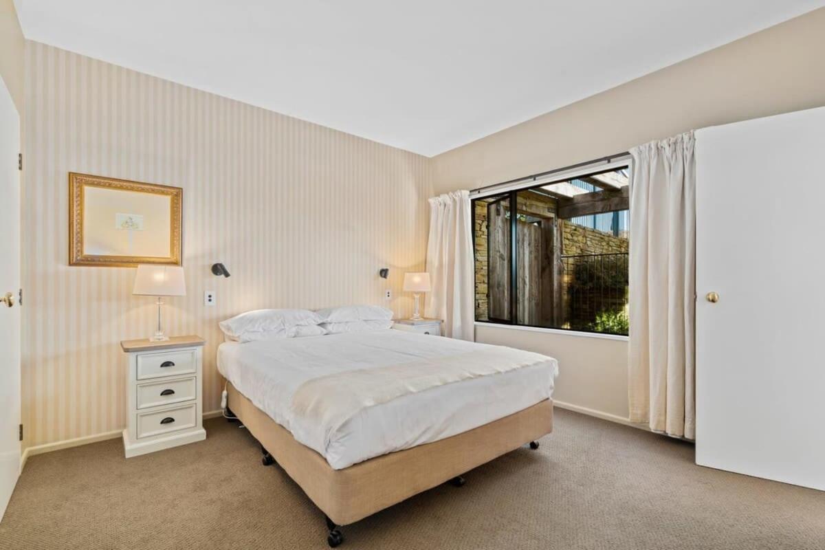 Dublin Downs - Housity