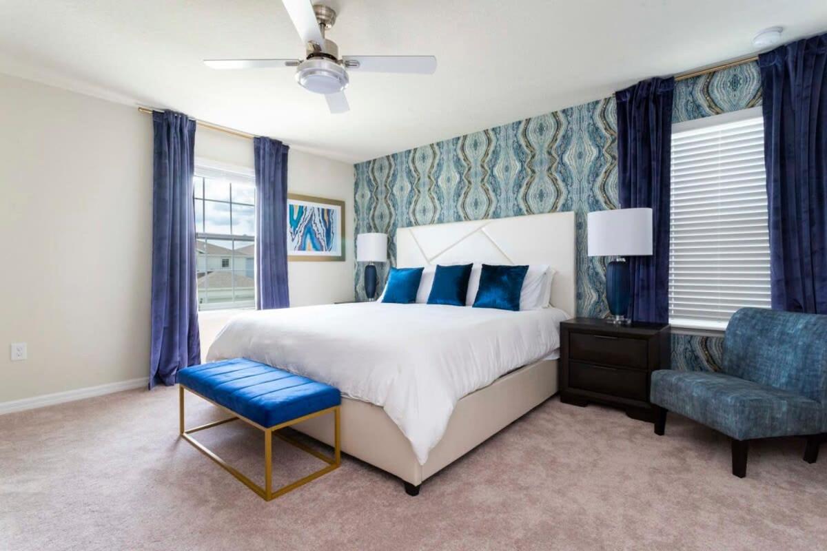 New & Fun Family Getaway - Super Cute Home - Housity