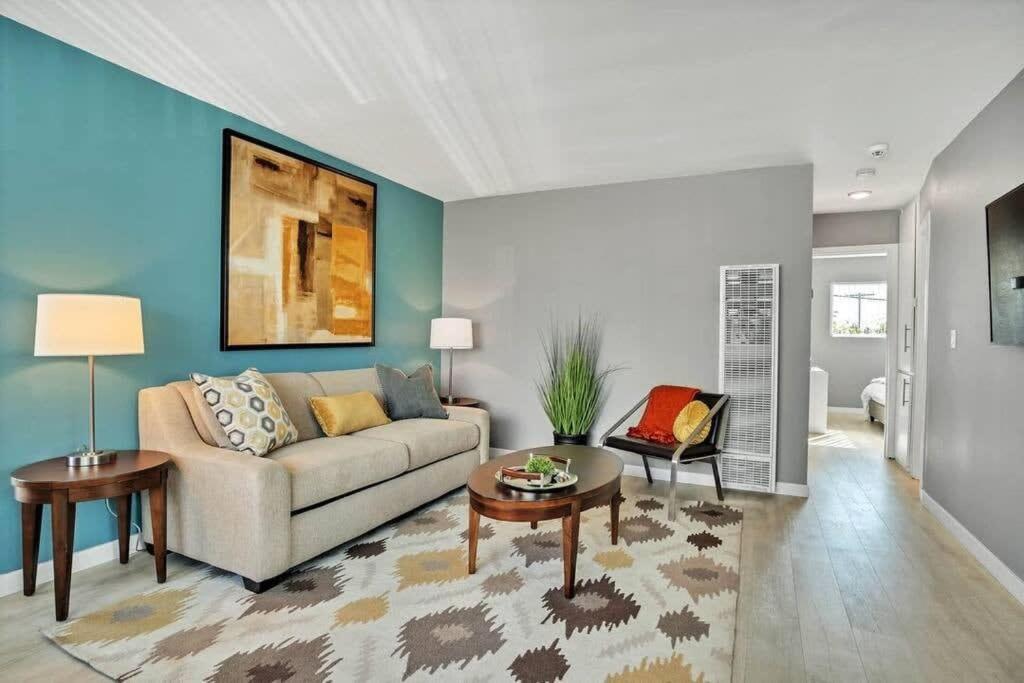 NorthPark-BusinessTraveler-Pets-2bed-W D-Kitchen - Housity
