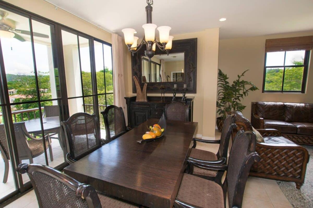 Classy artsy ocean-view unit near pool at Pacifico in Coco sleeps 6 - Housity