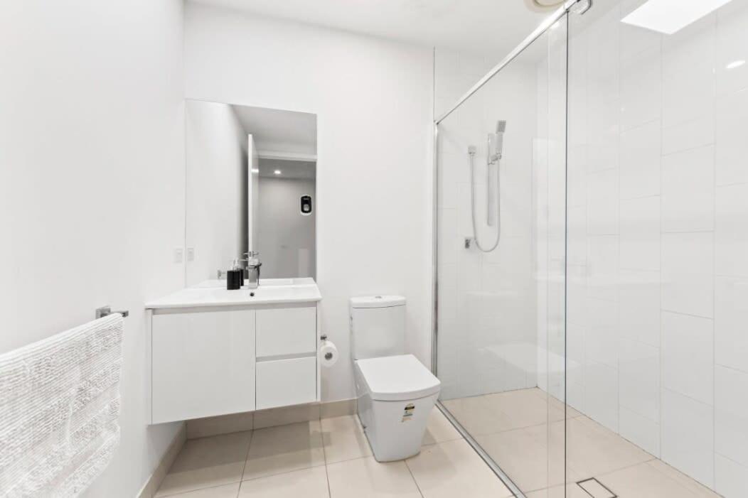 3BR Pure Luxury & Elegant holiday home in Latrobe - Housity