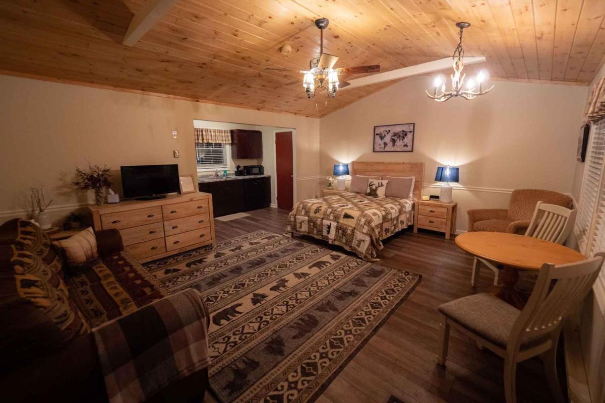 The Snowshoe Lodge - Housity