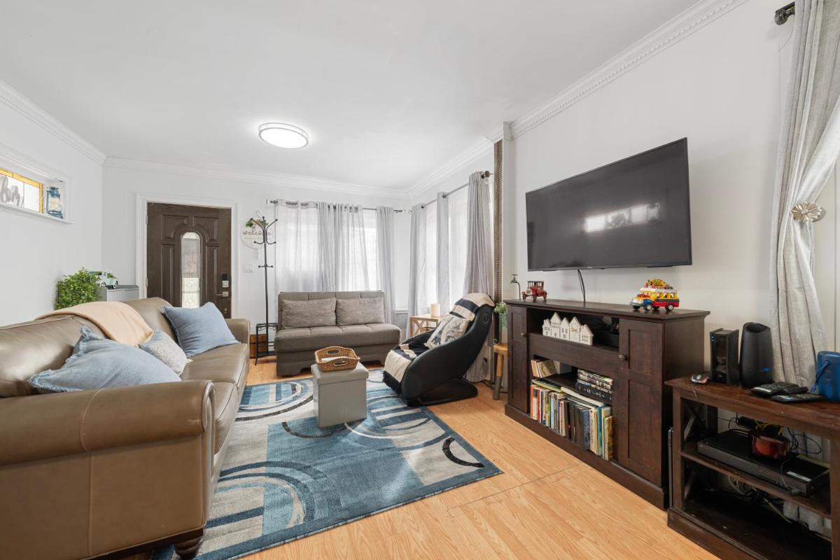 Suitetrails - Comfy and Convenient Room in NY