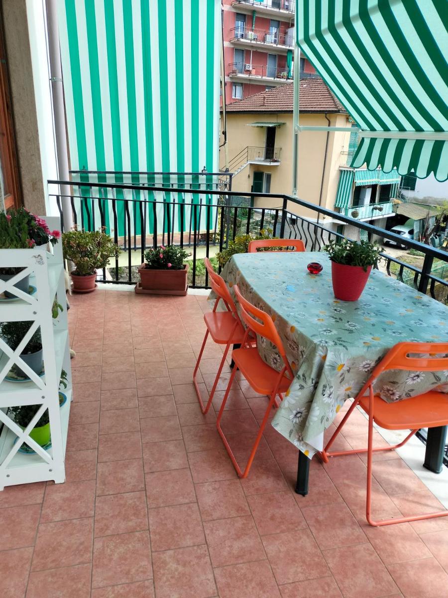 Yellow Submarine Freeparking petfriendly - Housity