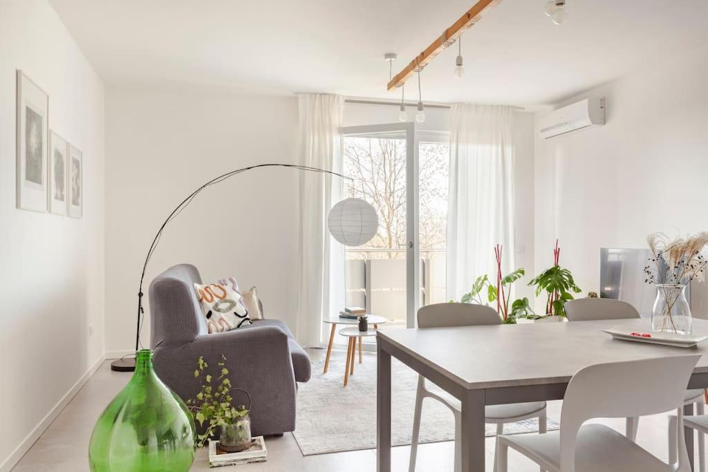 casa MEV è un attico in centro a Fiume Veneto - Housity