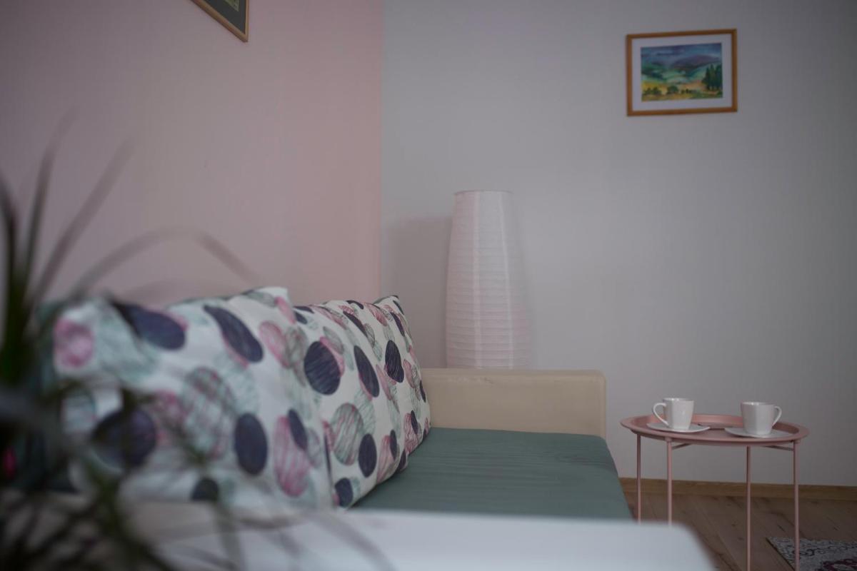 Seek and Hide - Ilse's Hideaway - Housity