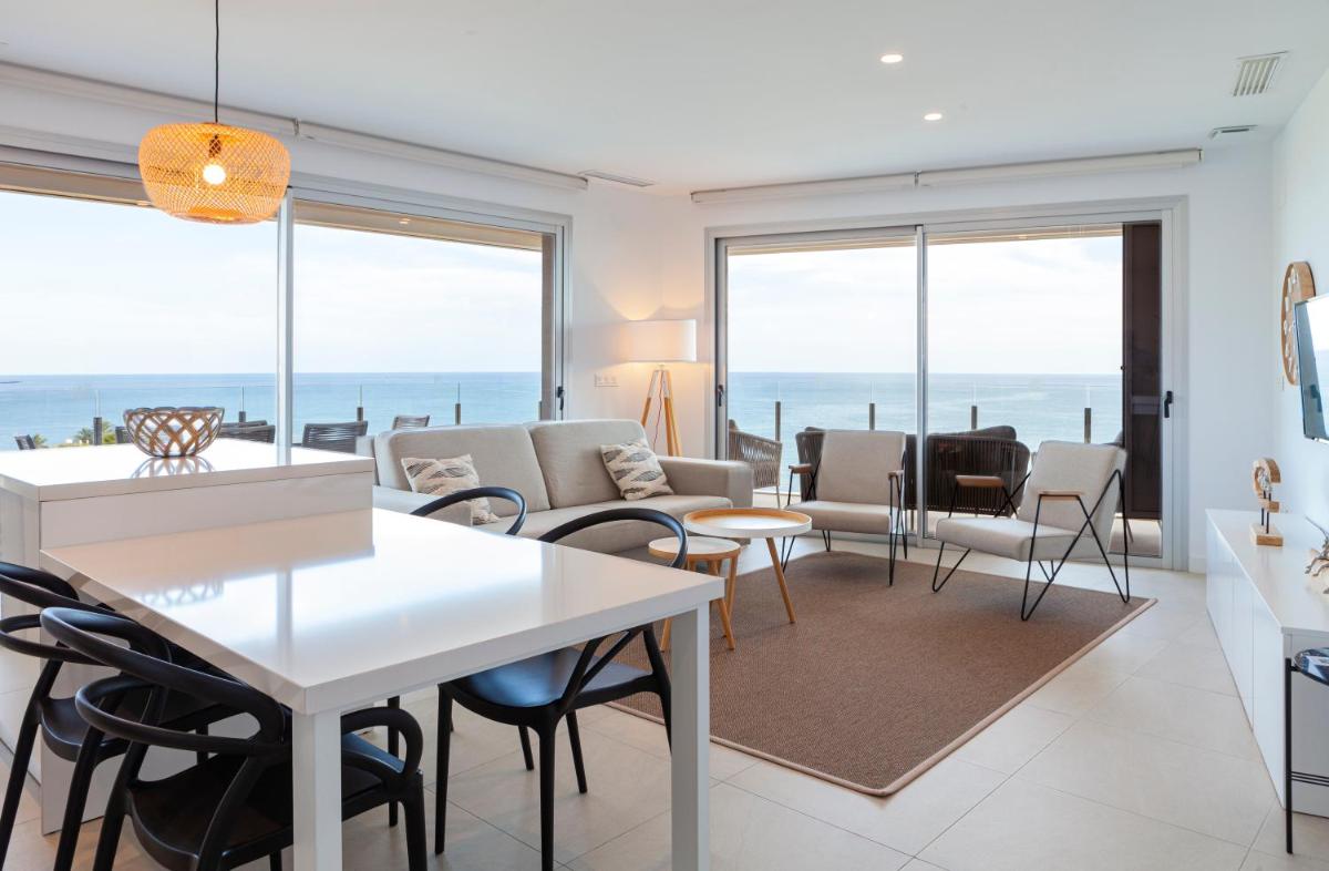 Blue Line Apartment Hotel - Housity