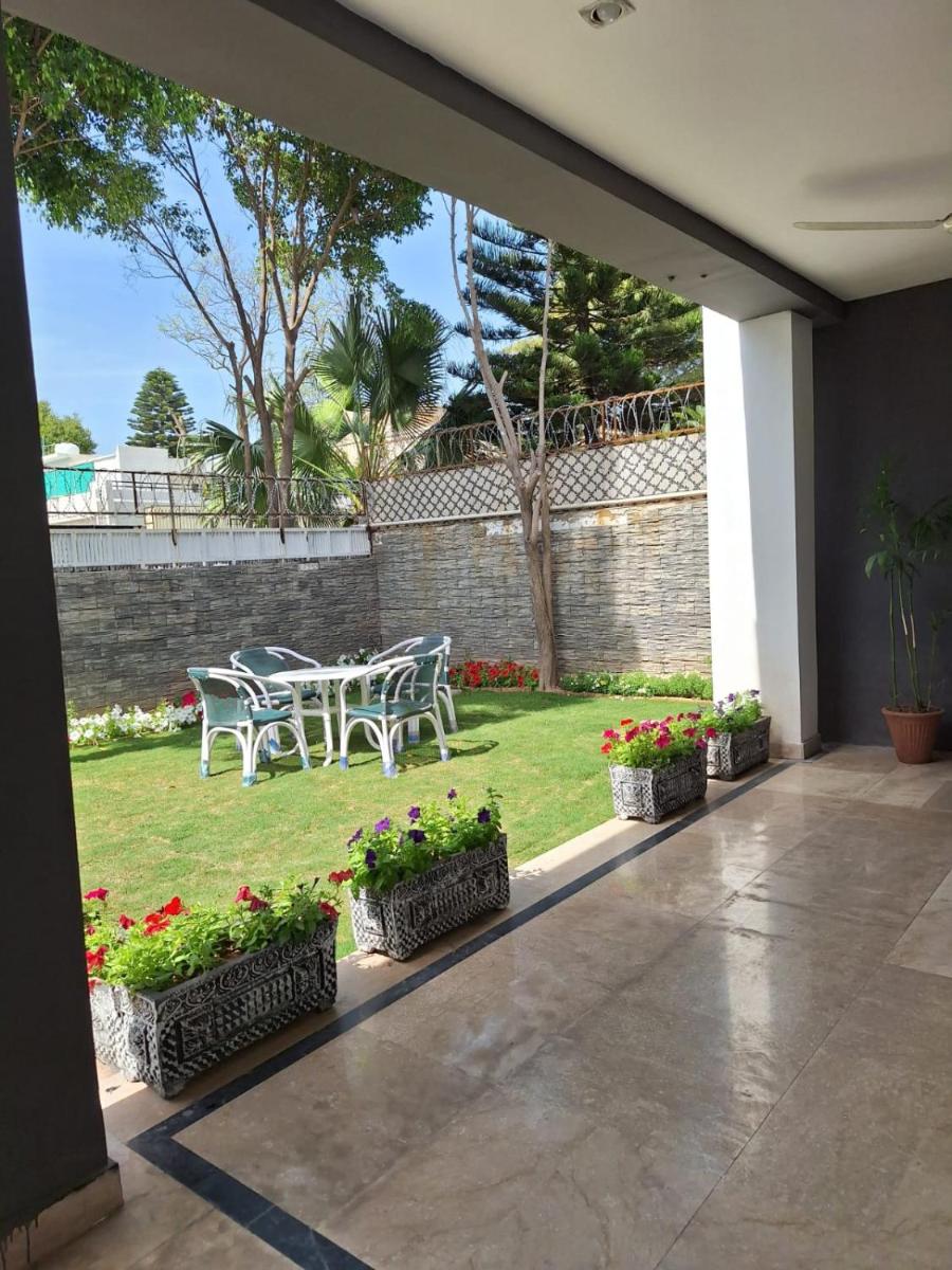 HK Residency 华人宾馆 - Housity