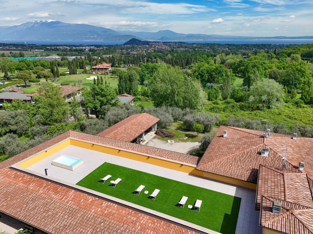 Agriturismo I sentieri del Vino - Lago Lucone - Housity