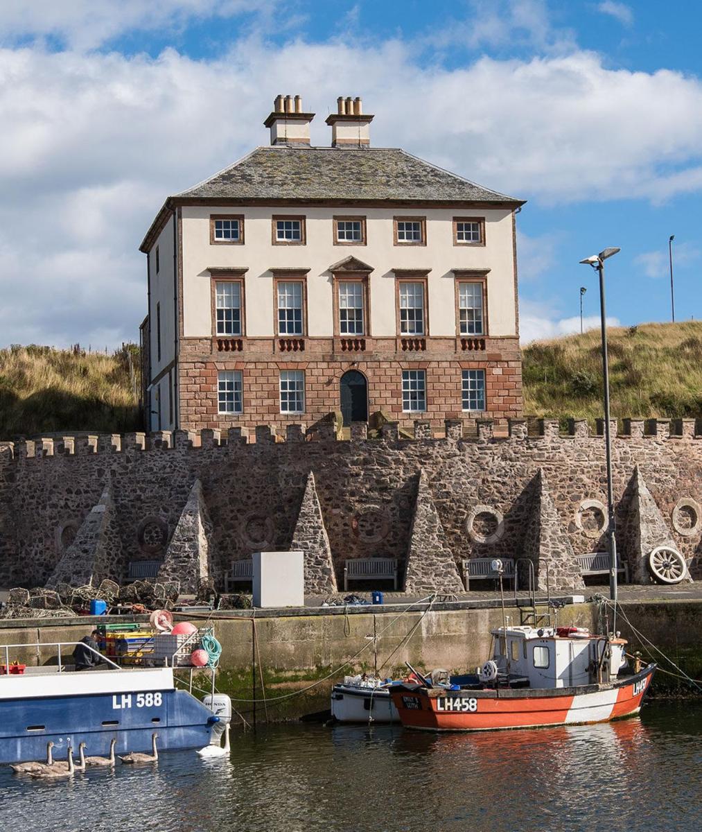 Merchant's House - LARGE two floor apartment!! Sleeps up to 11 people, First floor available separately, sleeping 2 people at a reduced rate!!! - Housity
