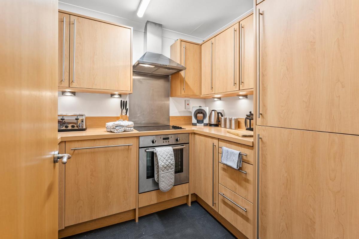 Amazing Cambridge Abode - Parking - Housity