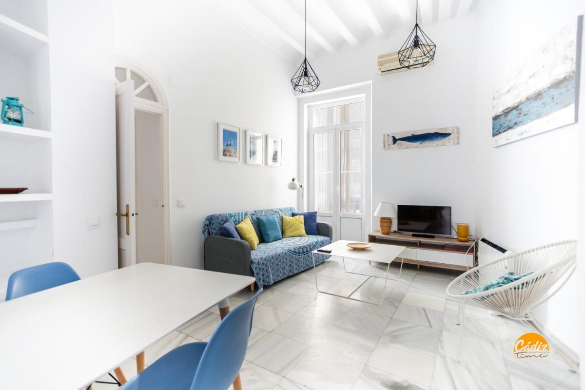 Mar de Cadiz by Cadiz Time - Housity