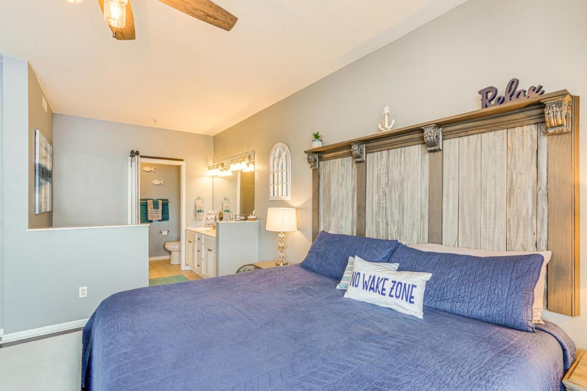 Osage Beach Condo Near Hiking & Shopping! - Housity