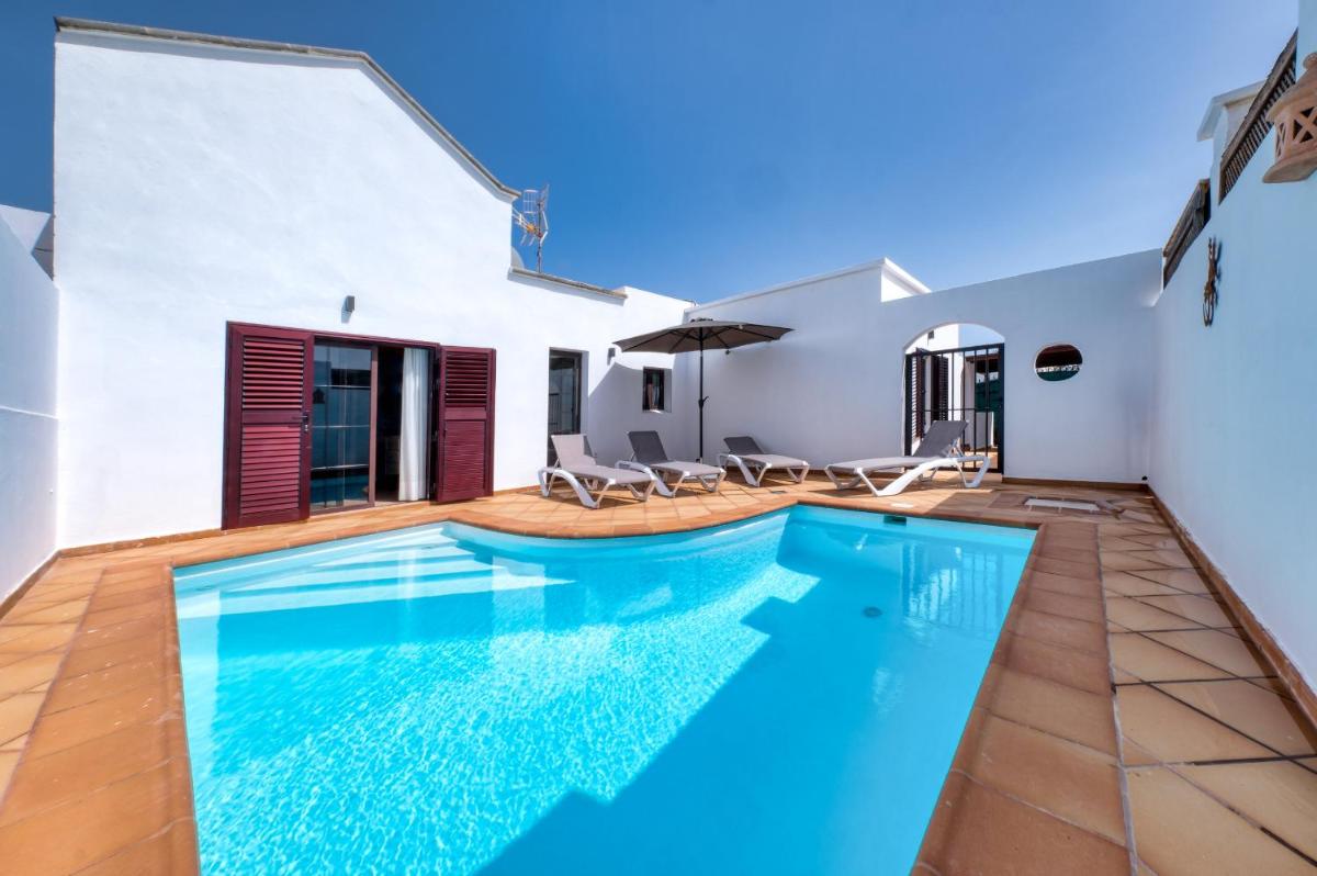Villa Rosa-private pool, quiet area - Housity