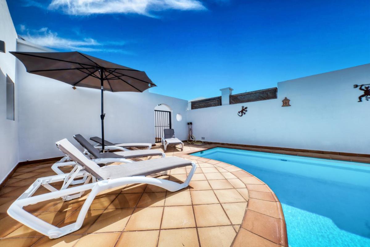 Villa Rosa-private pool, quiet area - Housity