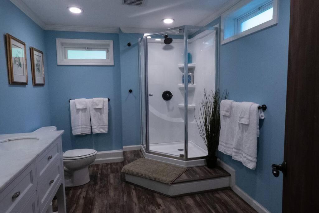 Spacious Catskills Home with Covered Hot Tub - Housity