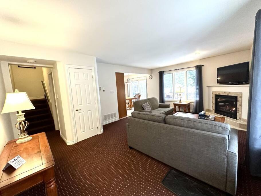 Family Vacation Hub - Housity