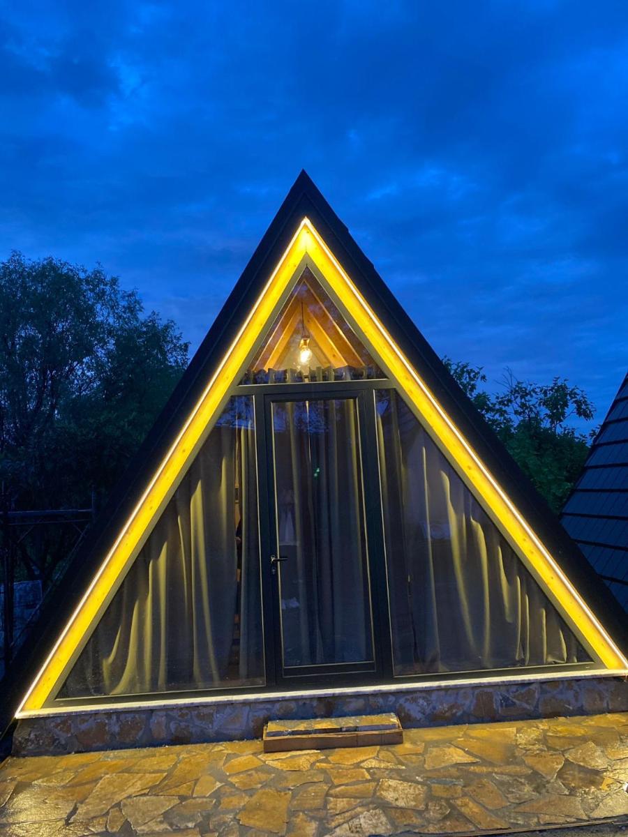 Windmill Shkodra Gesthouse Camping & Grill - Housity