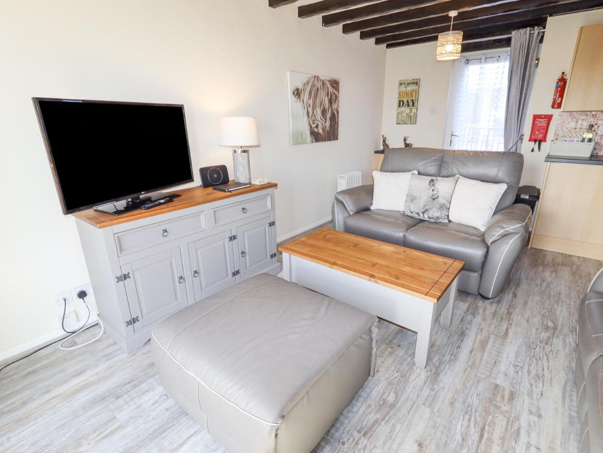Hillview - Housity