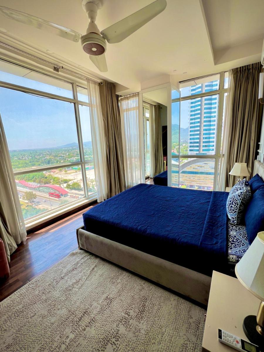 Sky Views Executive Apartments Facing Centaurus Mall Islamabad - Housity