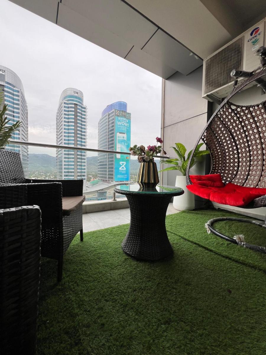 Sky Views Executive Apartments Facing Centaurus Mall Islamabad - Housity