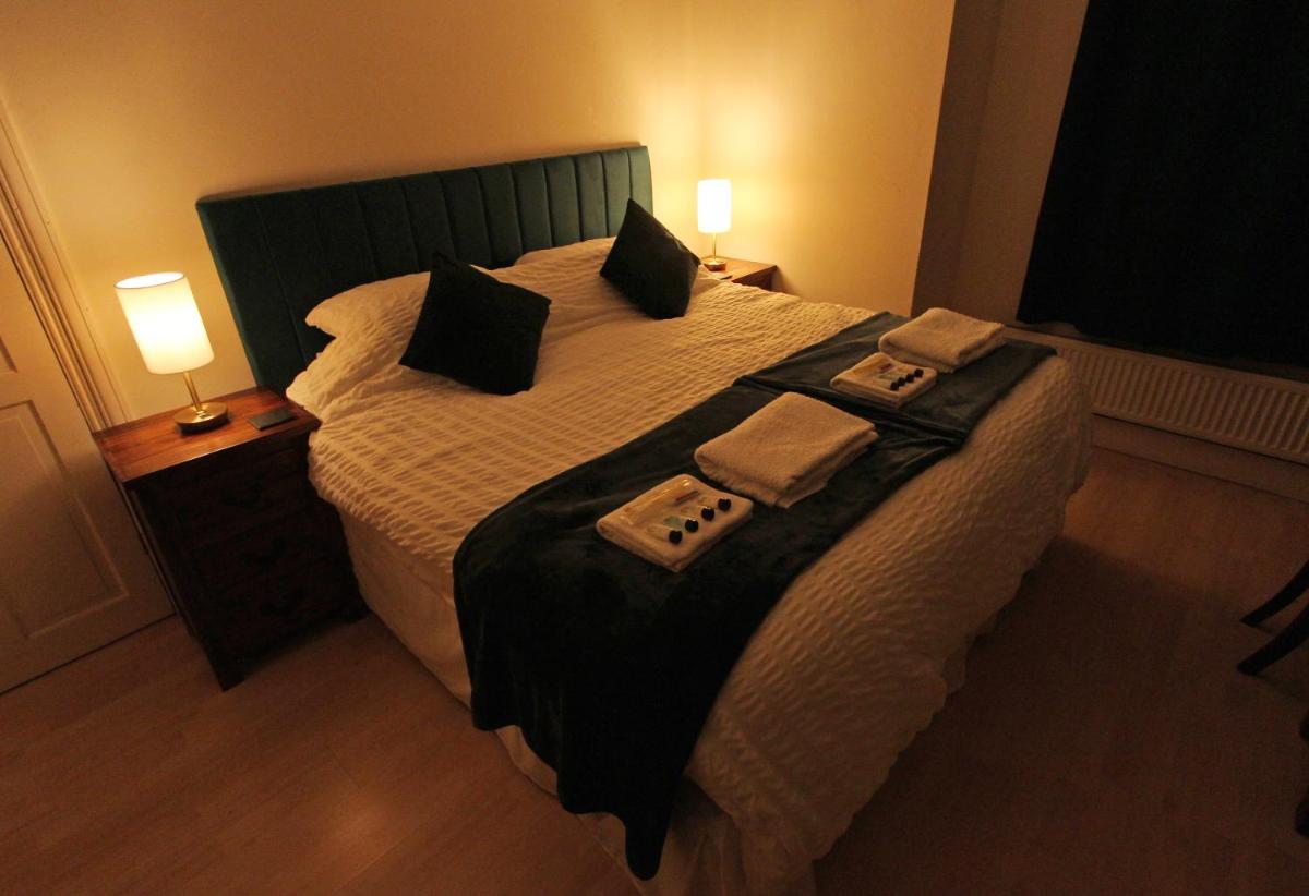 The Crow's Nest - Housity