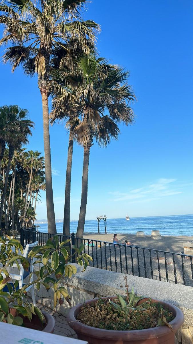 Apartment 10 min from Puerto Banus & Beach - Housity