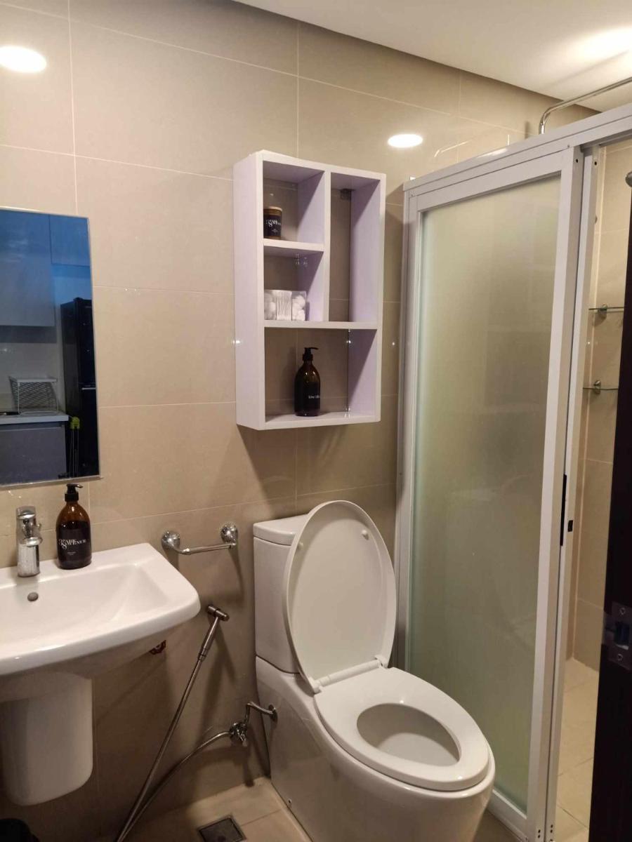 Kingrich Studio Apartment - Housity