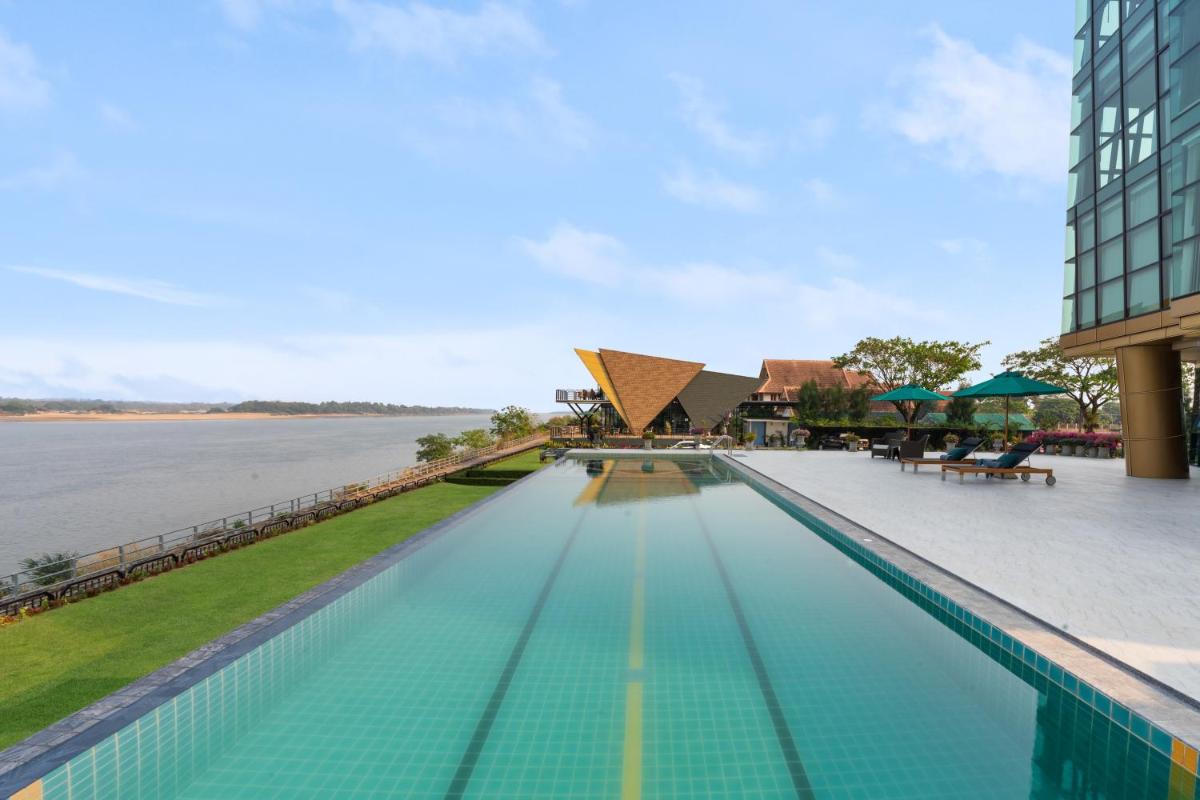 Naka-Raj Escape Hotel - Housity