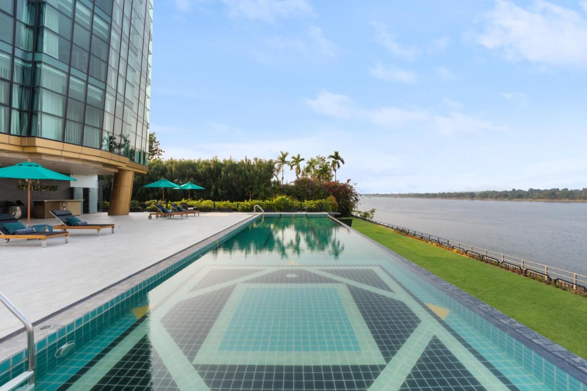 Naka-Raj Escape Hotel - Housity