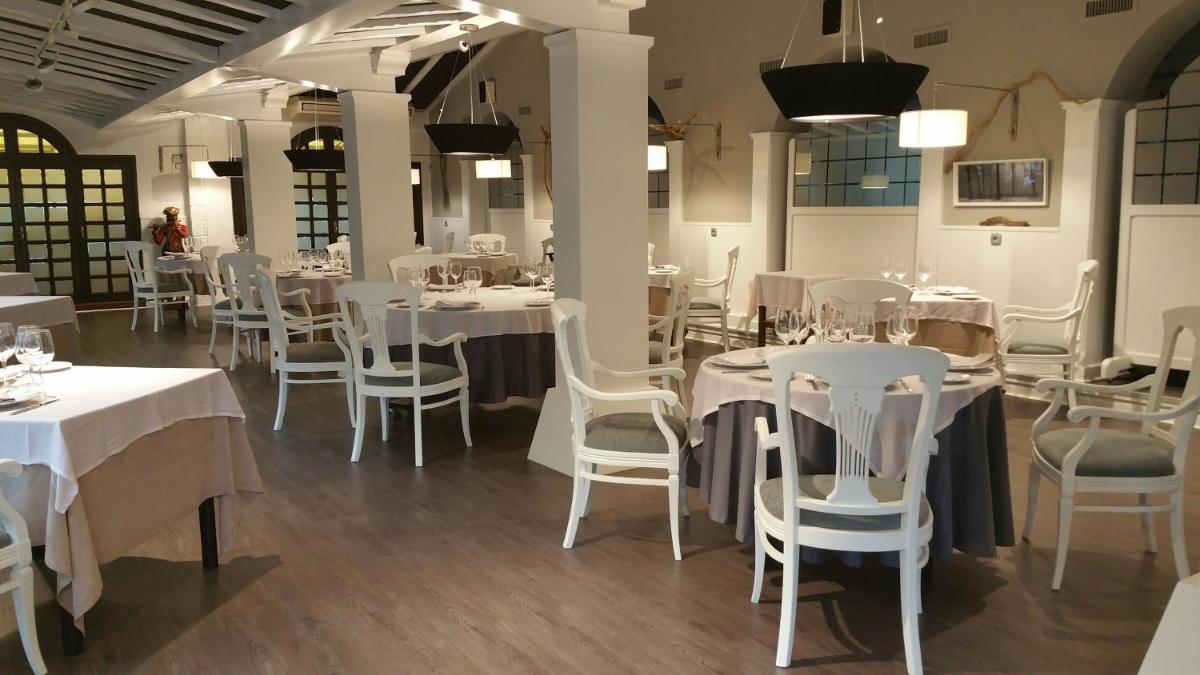 Hotel Castillo - Housity