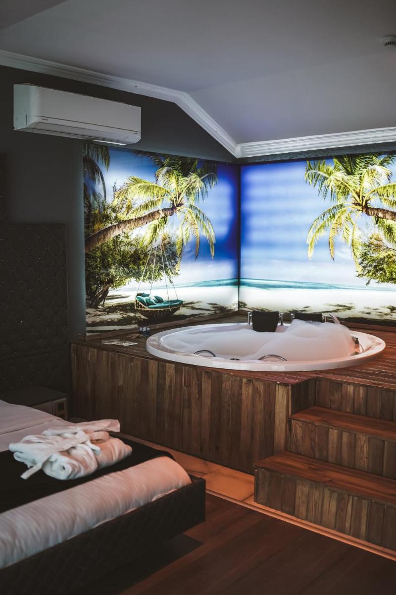 ENNA SUIT HOTEL - Housity