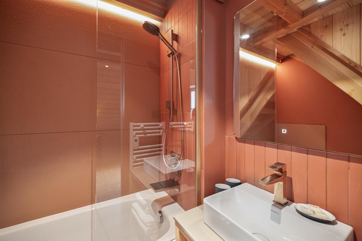 Salle de bains dans l'établissement Alliey & Spa Piscine Appart-hôtel Serre chevalier