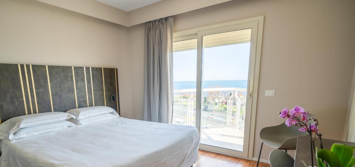 Plaza Hotel Catania - Housity