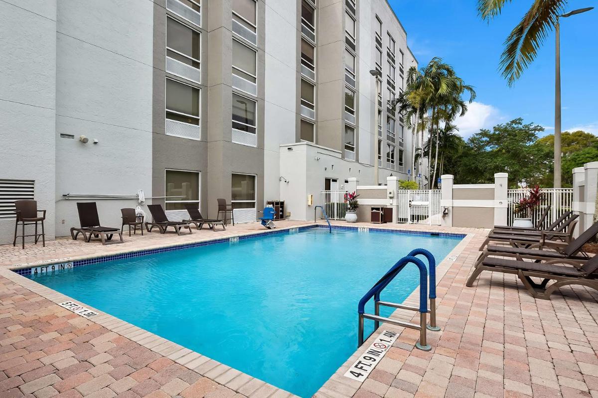 Hampton Inn Weston Fort Lauderdale - Housity