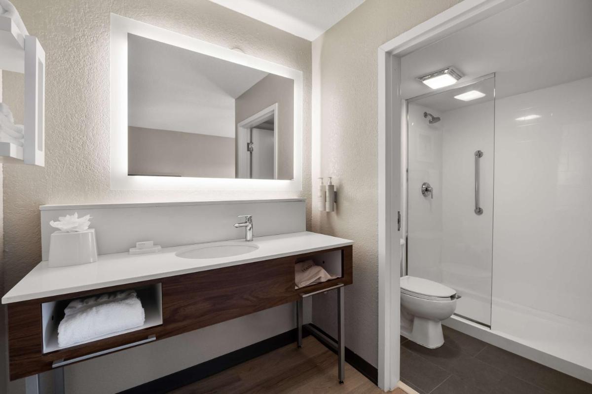 Hampton Inn Weston Fort Lauderdale - Housity