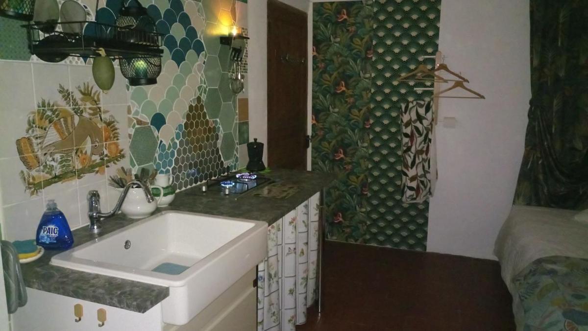 Le Moulin aux Chandelles 2, vacances & W-E, vues rivière, montagne & ville, tout confort déconnecté, éclairage bougies, connexions à 200m au centre Le Vigan gîte Les Amoureux de l'Arre, randonnée Chemin de Saint-Guilhem-le-Désert, lire profil avant résa ! - Housity